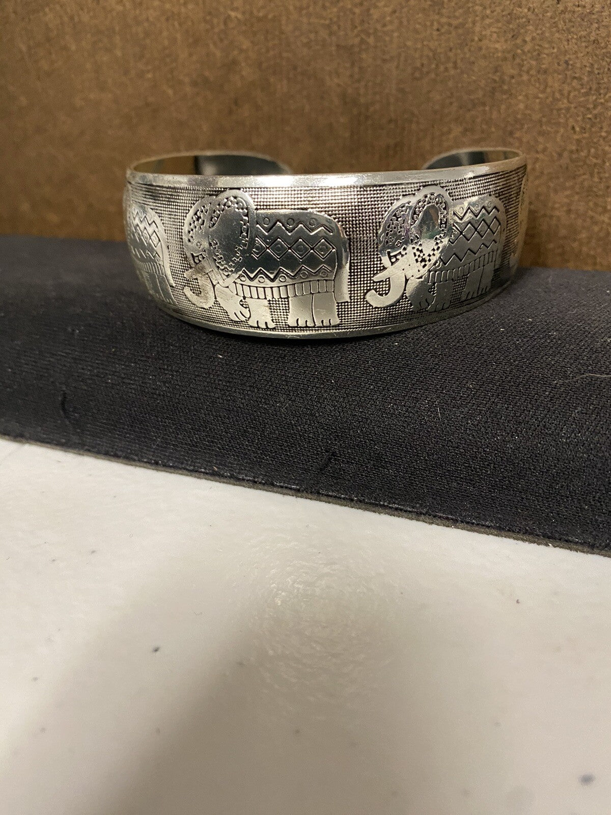 Vintage Retro Silver Plated 5 Elephant Tibetan Thai Fashion Cuff Bangle Bracelet