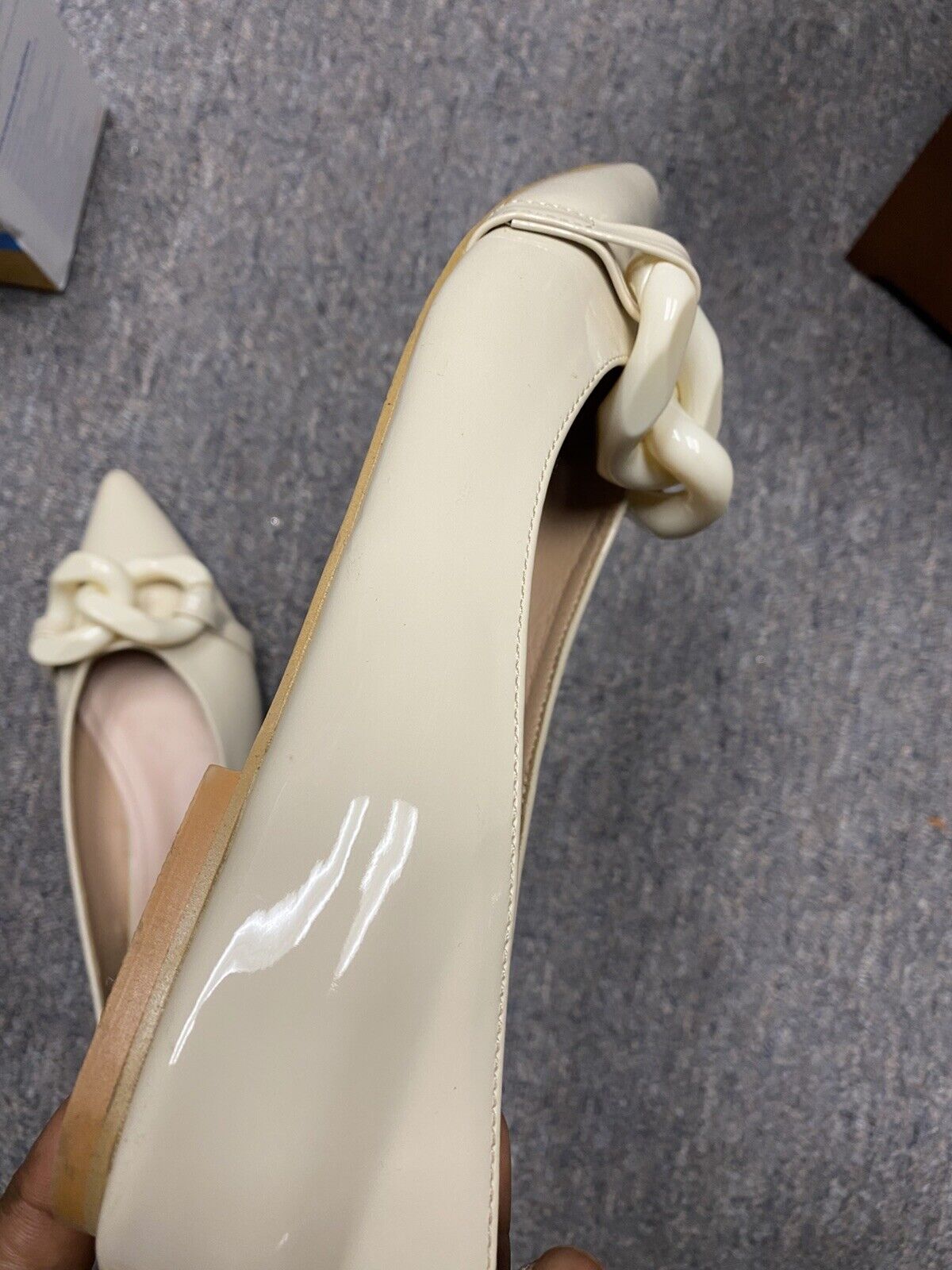 Bone Patent Leather Pointed Toe Chain Flats Sz 11.5 (42)
