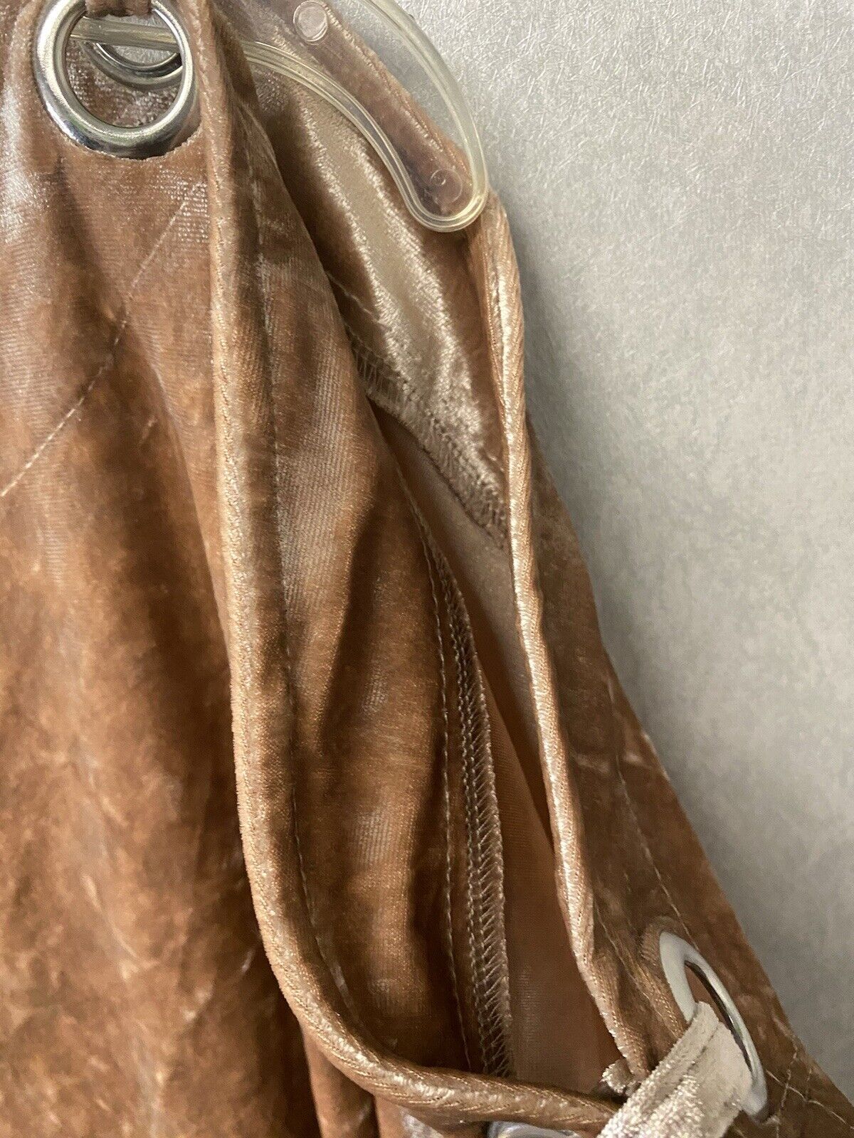 Cable & Gauge Beige Velour Cold Shoulder Top Size XL