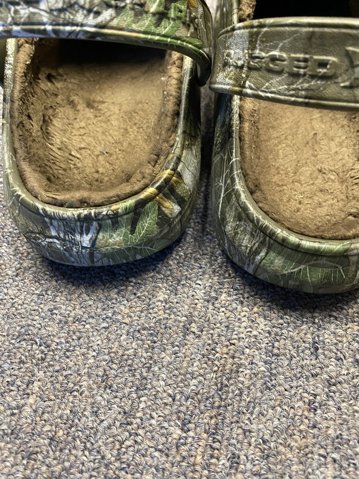 Rugged Shark RealTree Camoflauge Men Camo Lined Sherpa EVA Clogs Sandals 9