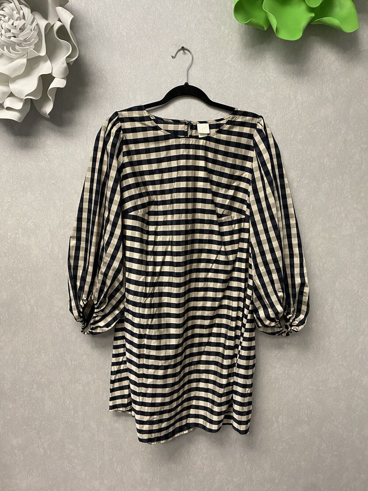 H&M Striped / Checkered Dress Woman’s Size Large Puff Sleeves Navy/Beige
