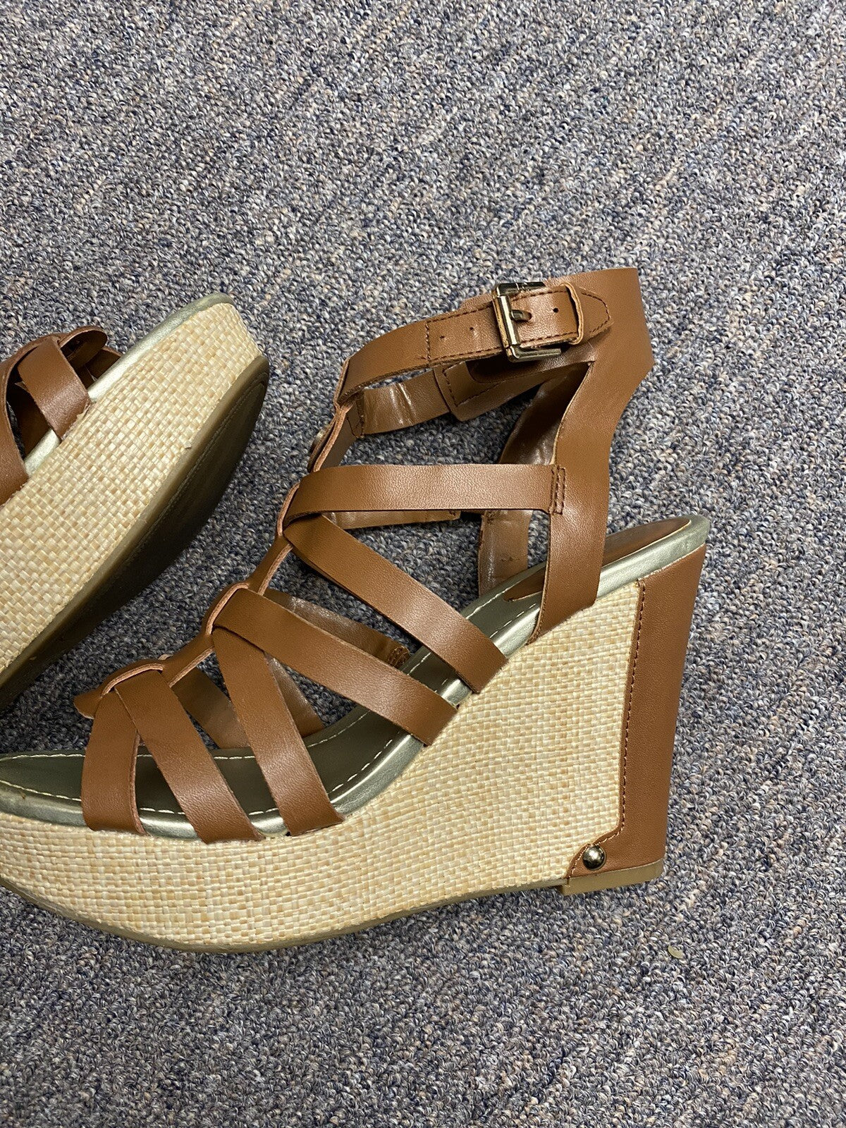 Liz Claiborne Platform Wedges Women 7 Sandals LC Crete Brown Tan Strappy Heels