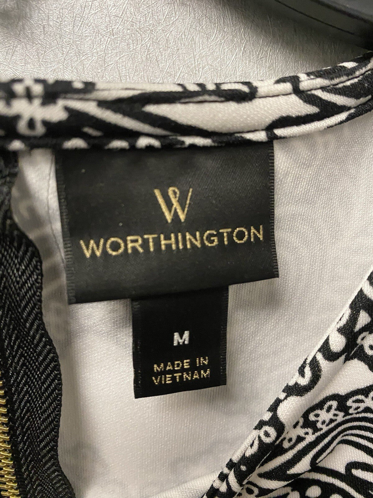 WORTHINGTON-Women's Bohemian Style Black and White Peplum Top Size Med