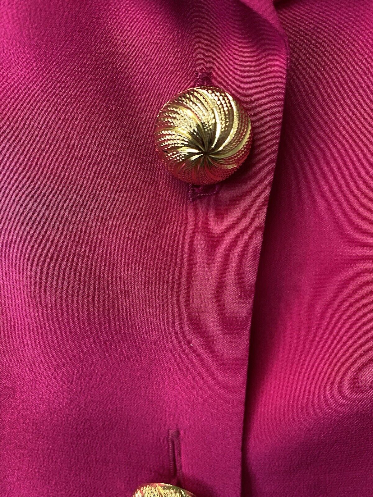Vintage YL Studio 100% silk Pink Size 12 gold buttons With Cuffs