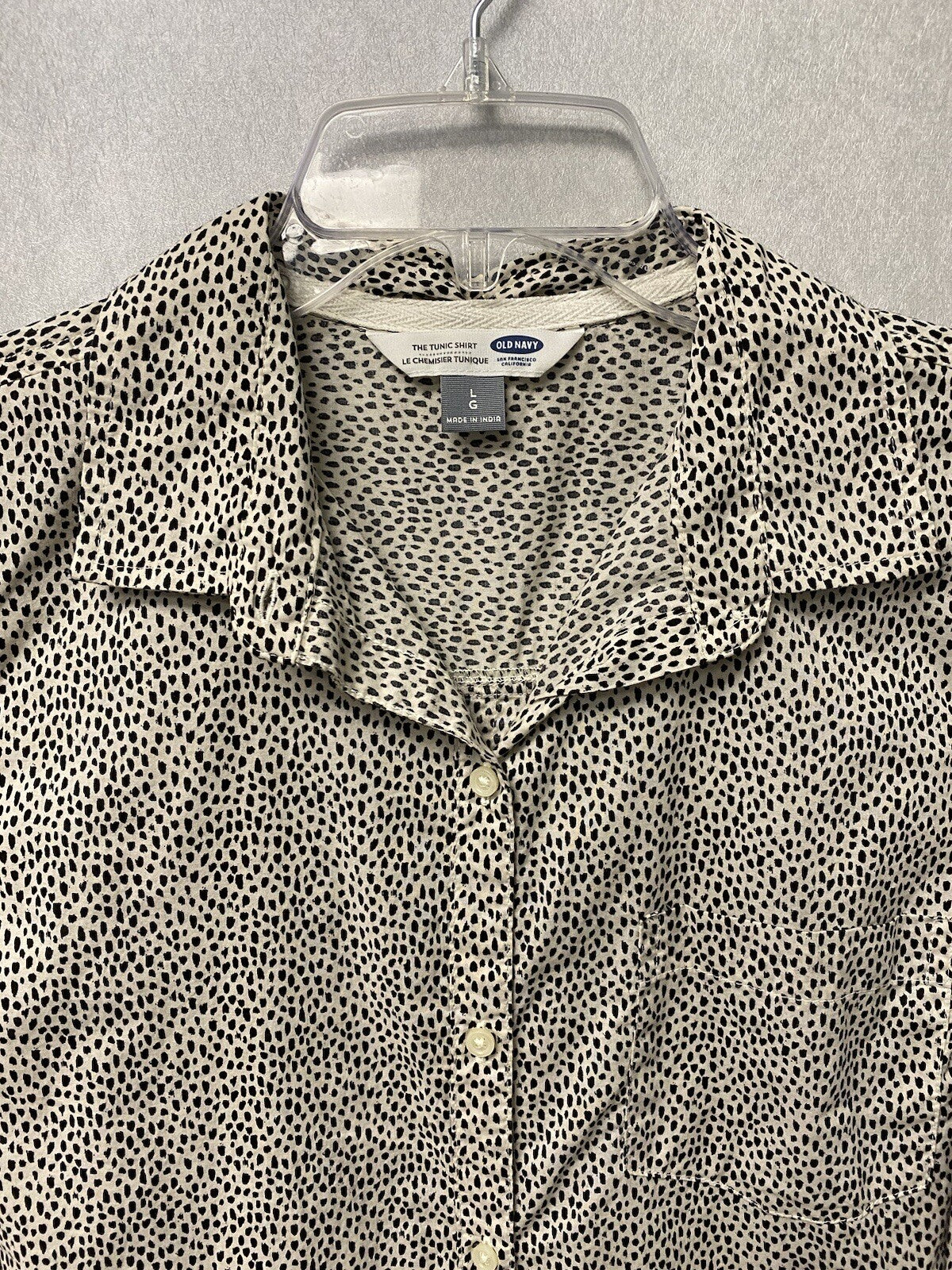 Old Navy Women's Top Button Large Tunic Shirt Cheetah Leopard Collar Blouse NWT