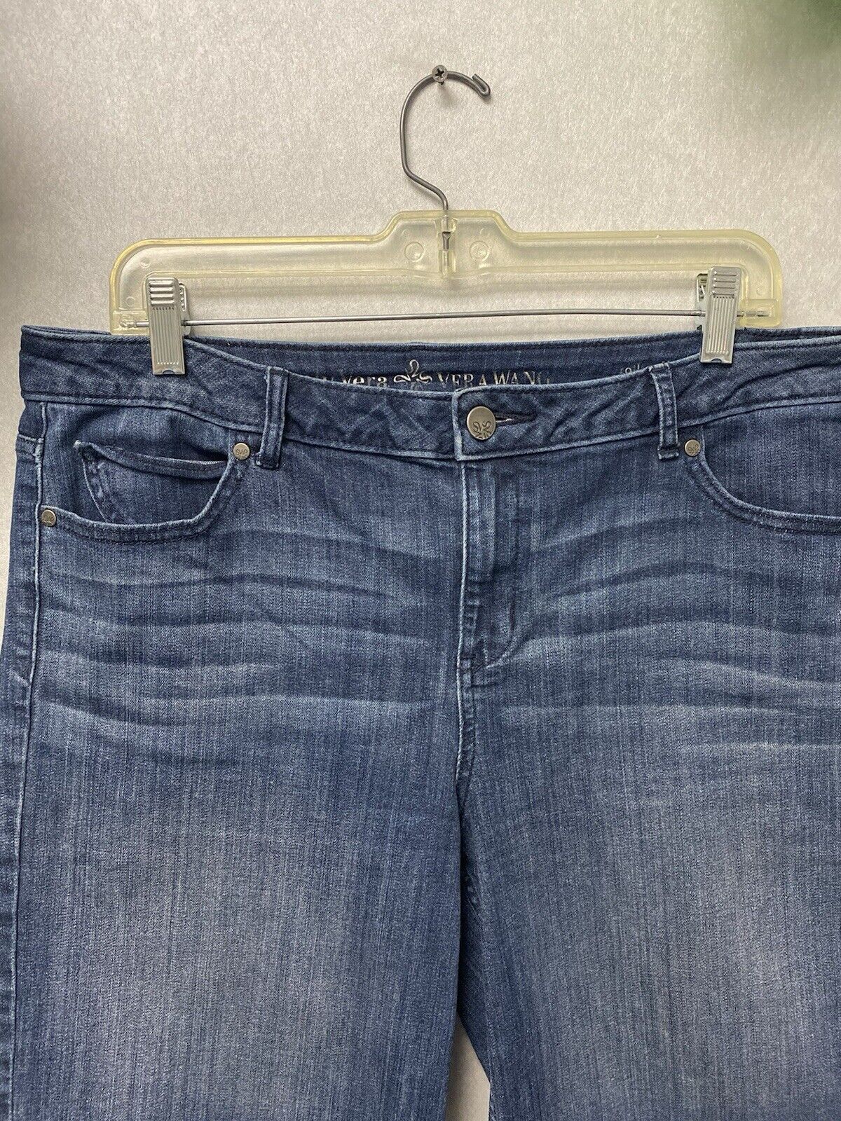 Simply Vera Vera Wang Denim Short Size 12 Mid Rise Stretch Women's