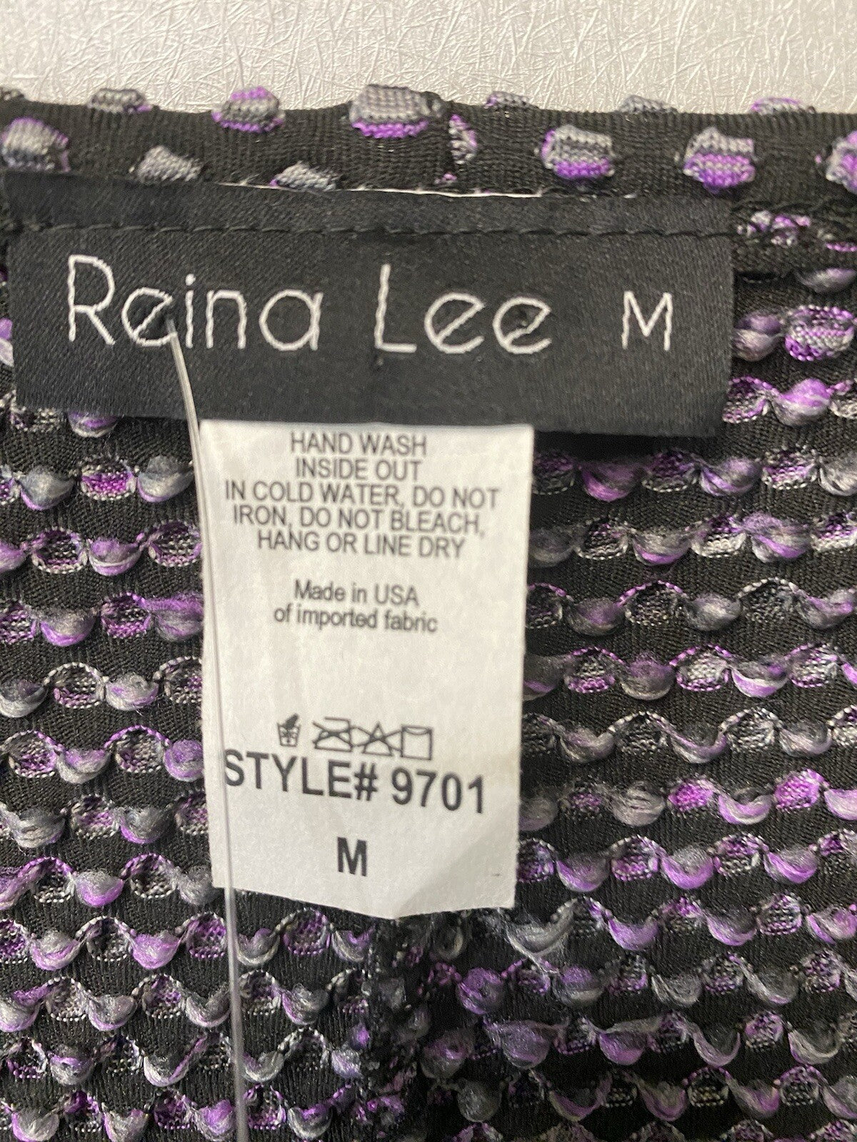 Reina Lee Purple/Black Textured Sweater With Peaks Size Med