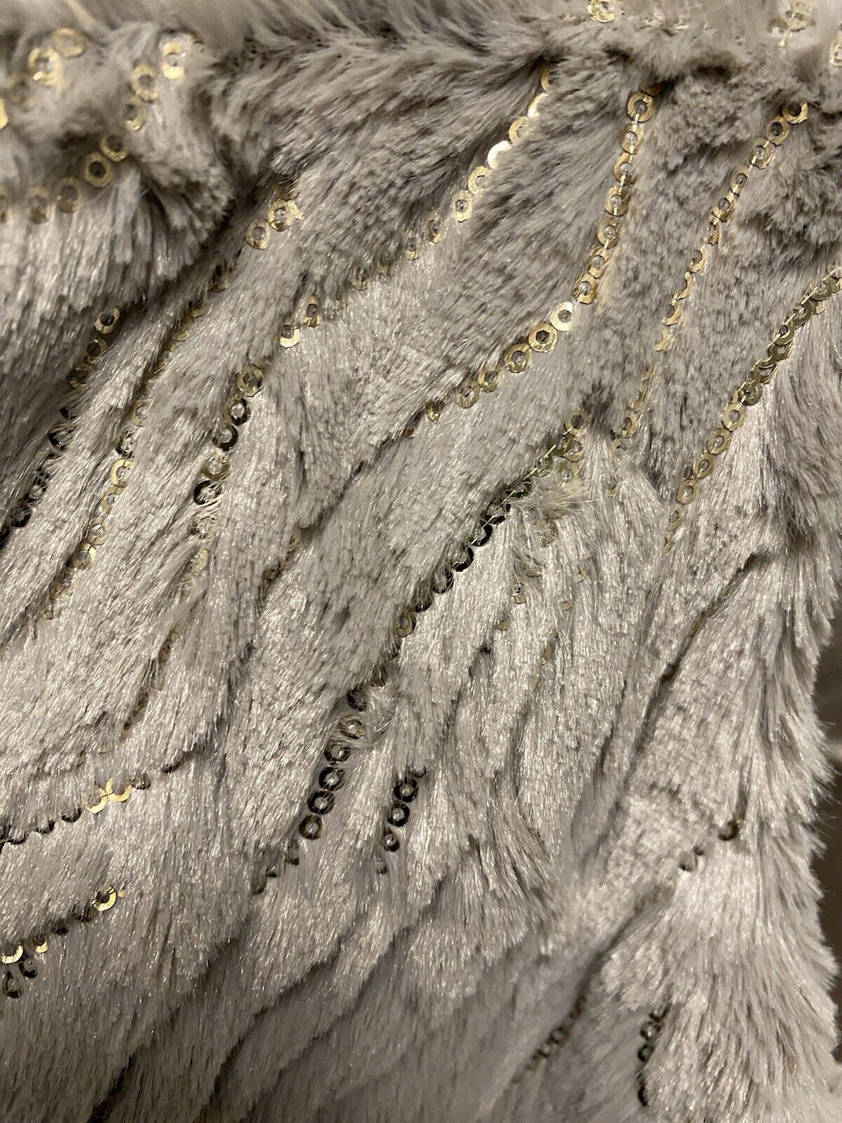 Mushka Sienna Rose Grey Faux Rabbit Fur Gold Sequin Long Vest Furrier Hooks Sz M