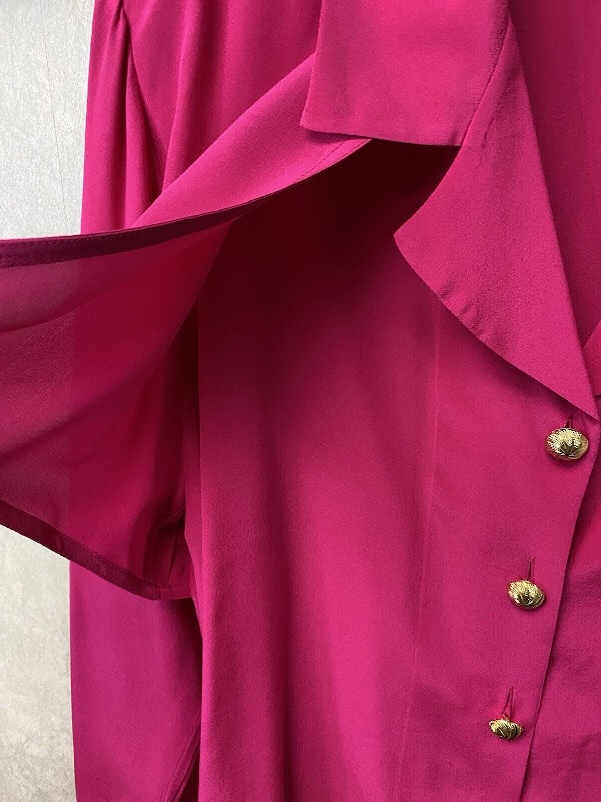 Vintage YL Studio 100% silk Pink Size 12 gold buttons With Cuffs