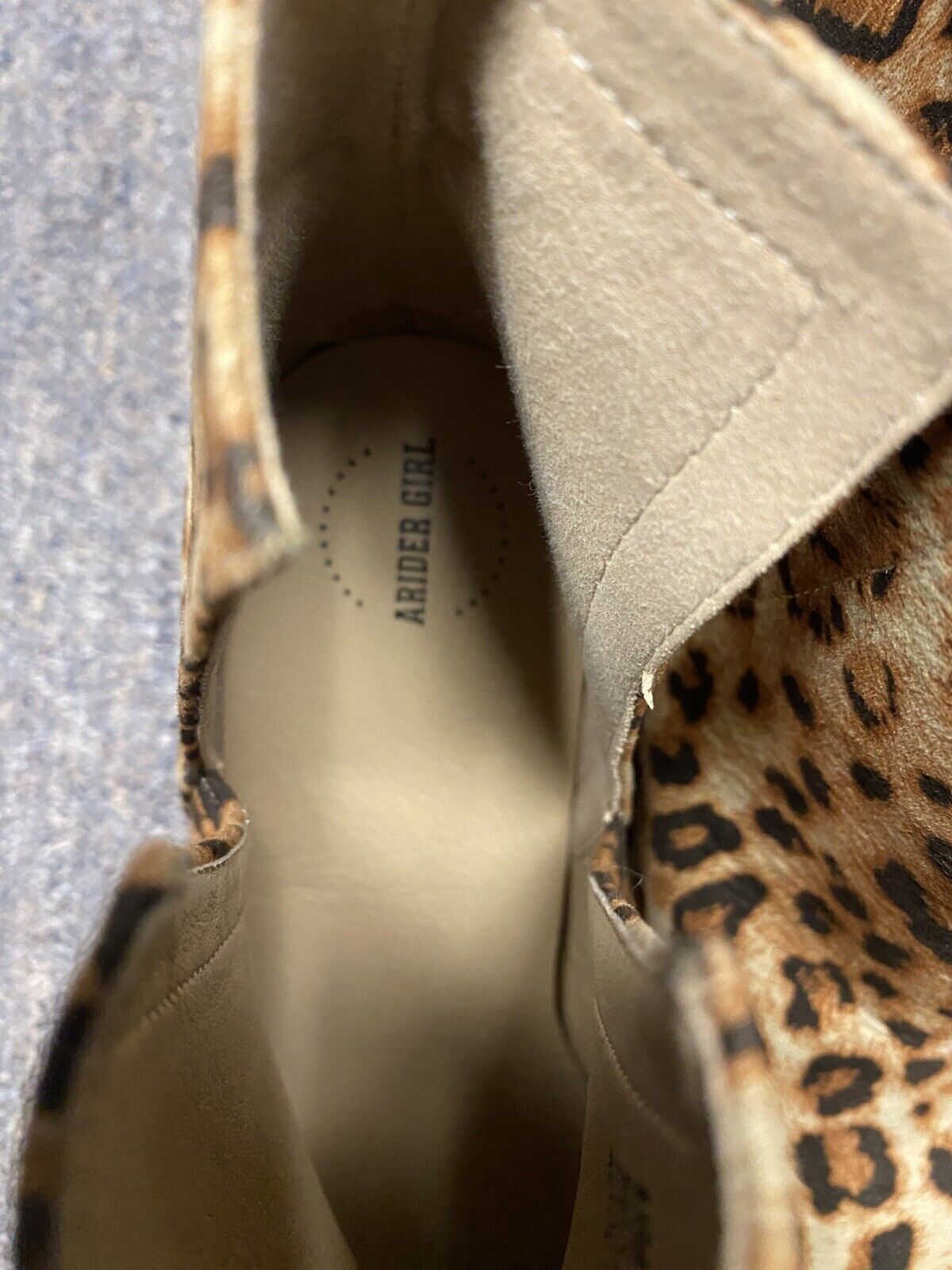 Arider Girl Animal Print V-Cut Booties Womens Size 8