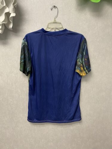 Blue Multi T-shirt Size Large