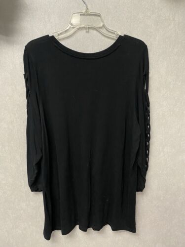 Torrid Peasant Black Graphic Soft Knit Distressed Sleeves Size 2 - (XL)