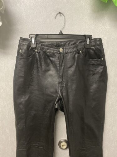 MetroStyle Women's Black Leather Pants Size 8T