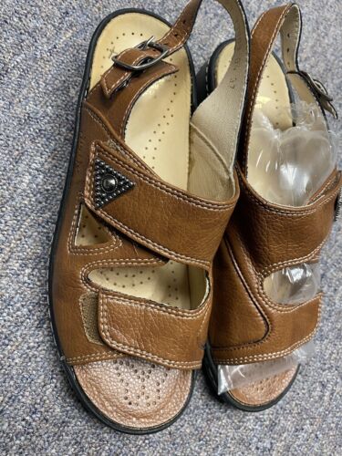 Fidelio Tan Hallux Vienna Fabia Bunion Adjustable Wedge Sandals, sz 37 (6.5) L2