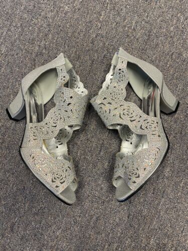 Bella Hanna Sandals Bead Cutout Design Open Toe Heel Zip Block Heel Size 12