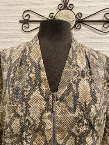 Jaclyn Smith Snakeskin Print Tunic Blouse Size Large