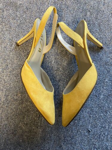 Unisa Women's Yellow Suede Slingback Heel Sandals Size 9.5