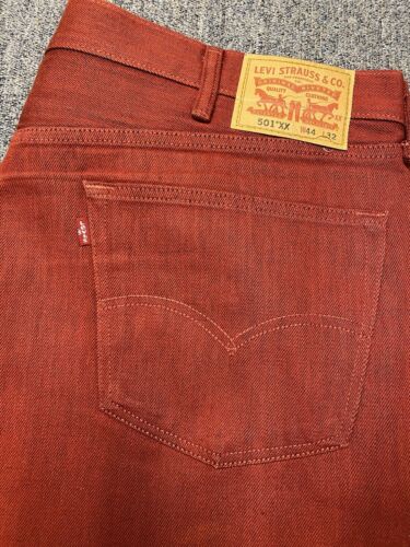 Levis 501 Button Fly Jeans Size 44x32 Mens