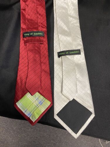 City of London 2pc Silk Neck Tie Set Red And White