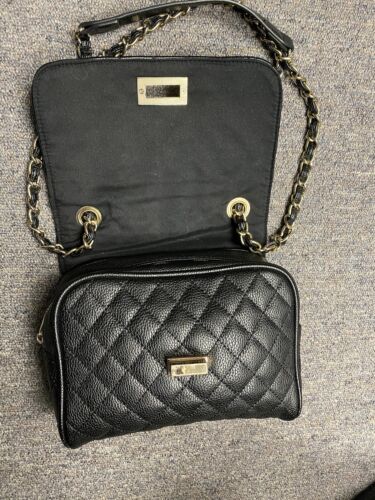 FOREVER 21 Small Black Purse Handbag Crossbody Bag with Gold Chain Polyvinyl