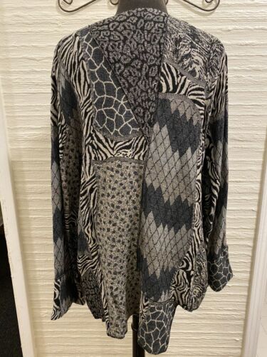 Coldwater Creek Gray multi Sweater Size M