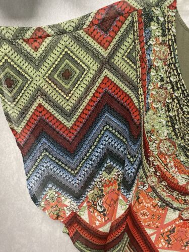 Westport Green/Red Multi Cape Top Size Large