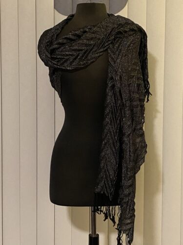 Mossino Silver Shimmer Scarf/Wrap