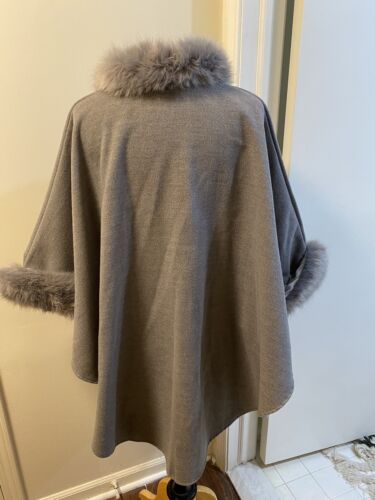 Fleece Poncho Cape Grey, Faux Fur Collar And Cuffs One Size