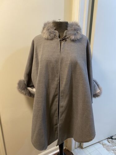 Fleece Poncho Cape Grey, Faux Fur Collar And Cuffs One Size