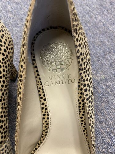 Women's Vince Camuto Natural Spotted Calf Hair Pointed Toe Heels Size 8.5