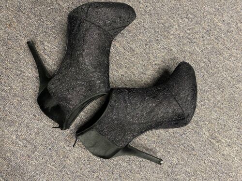 MAURICES Ankle Boots Back Zip Womens 9