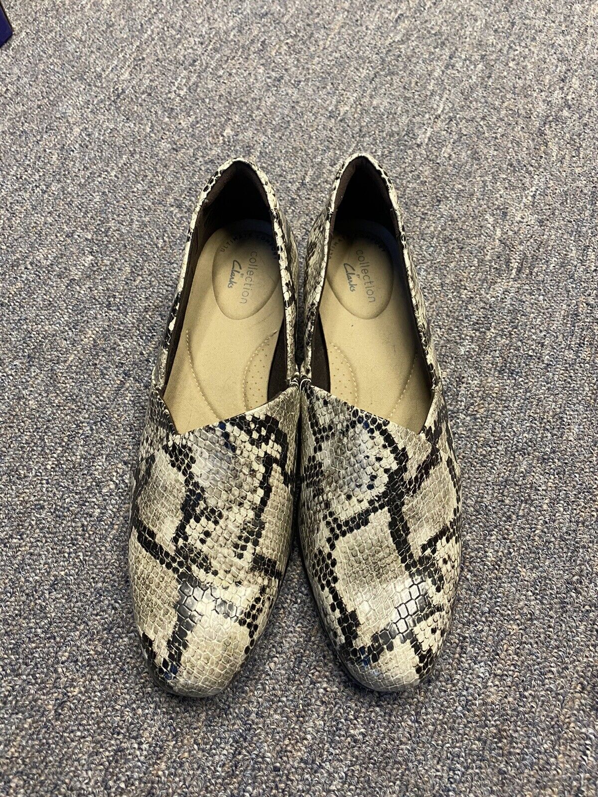 Clarks Collection Womens Juliet Palm Taupe Snake Print Loafers Size 7.5