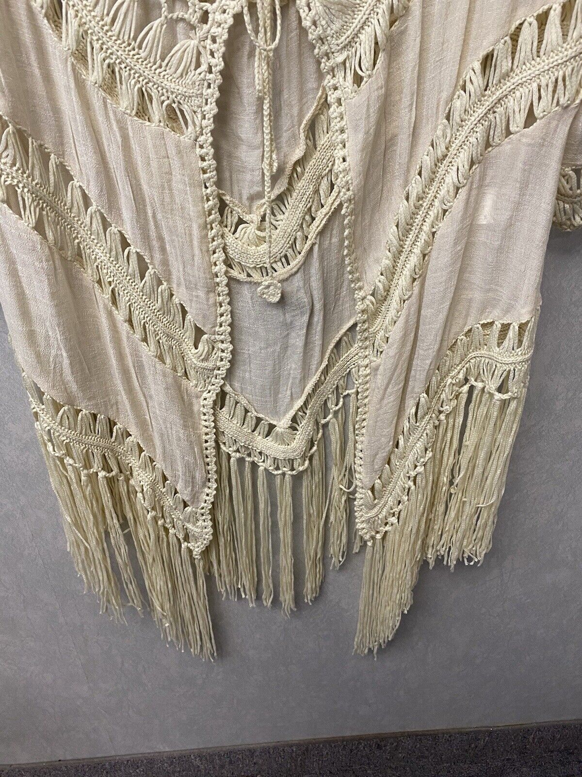 Venus CROCHET BEIGE FRINGE KIMONO BEACH COVERUP Size Med