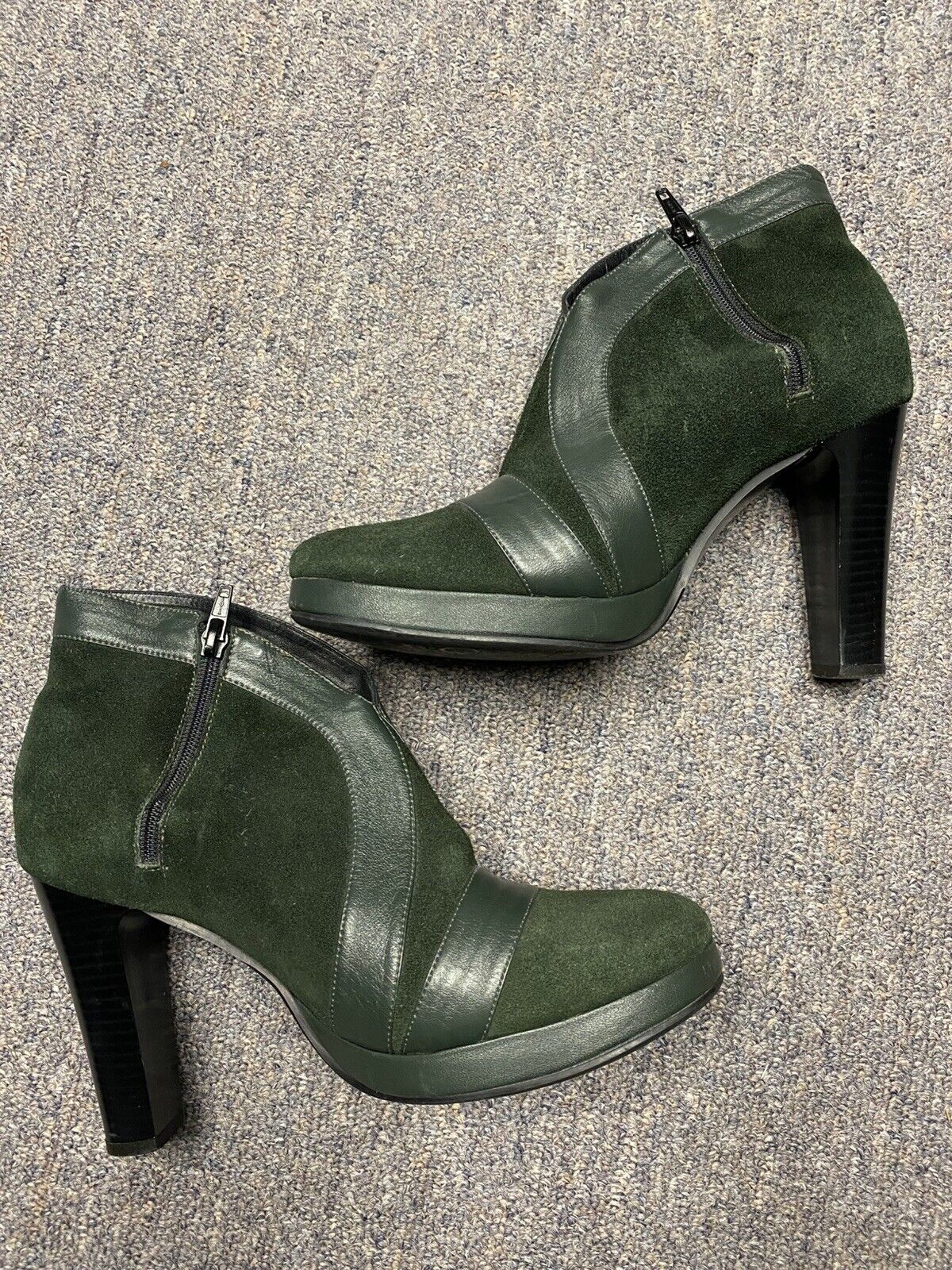 Sam Pendro Green Seude Boots Size 6.5 (37)