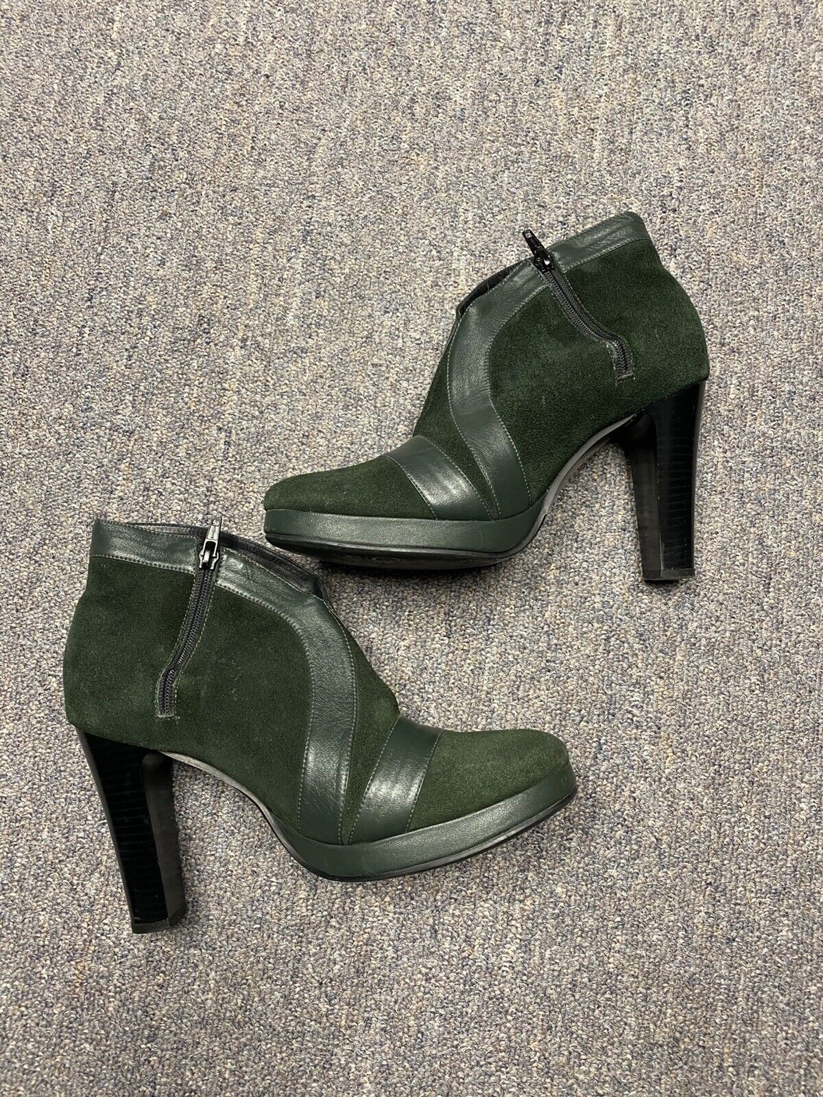 Sam Pendro Green Seude Boots Size 6.5 (37)