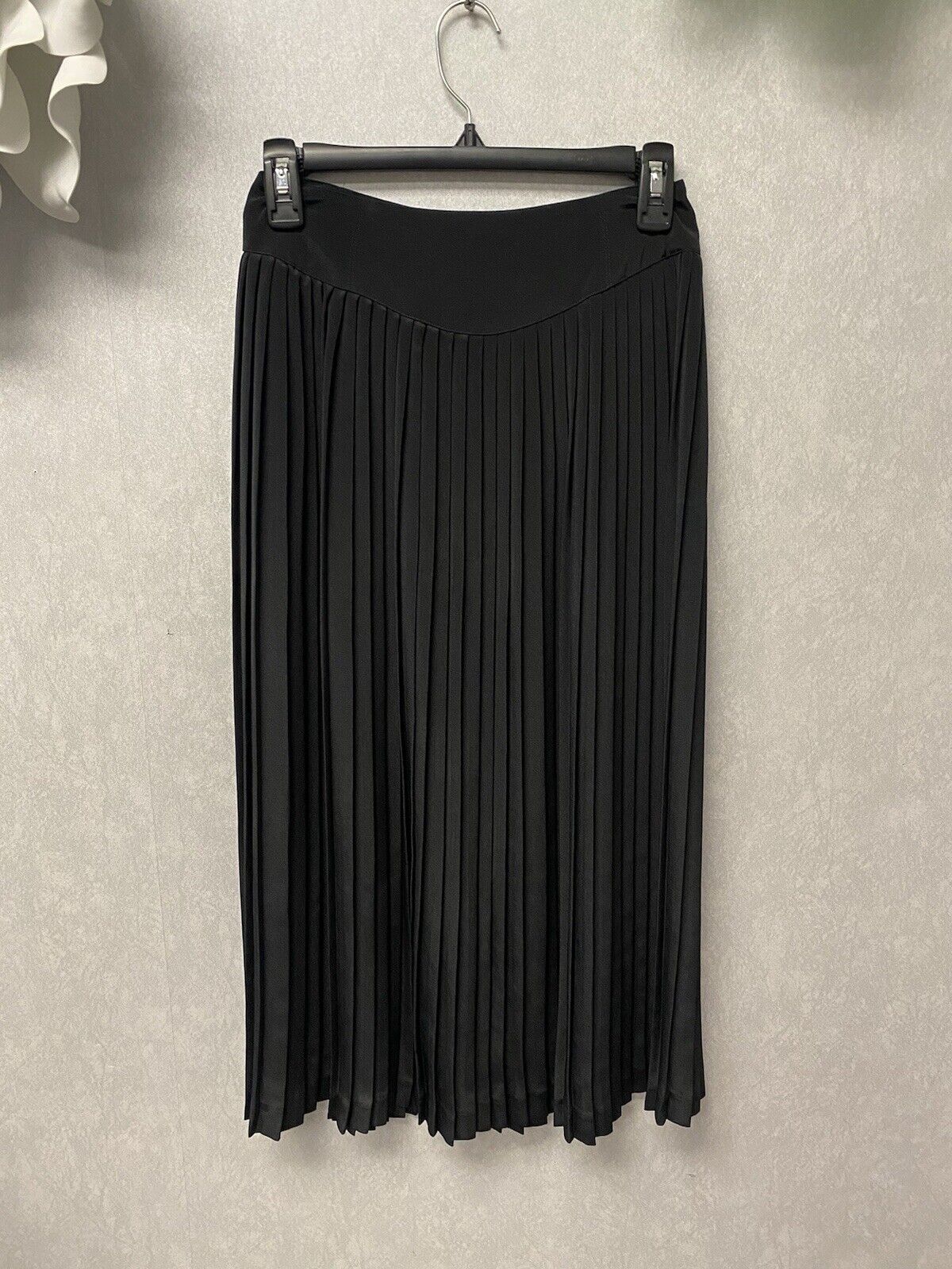 Liz Claiborne Black Pleated Skirt Size 4p