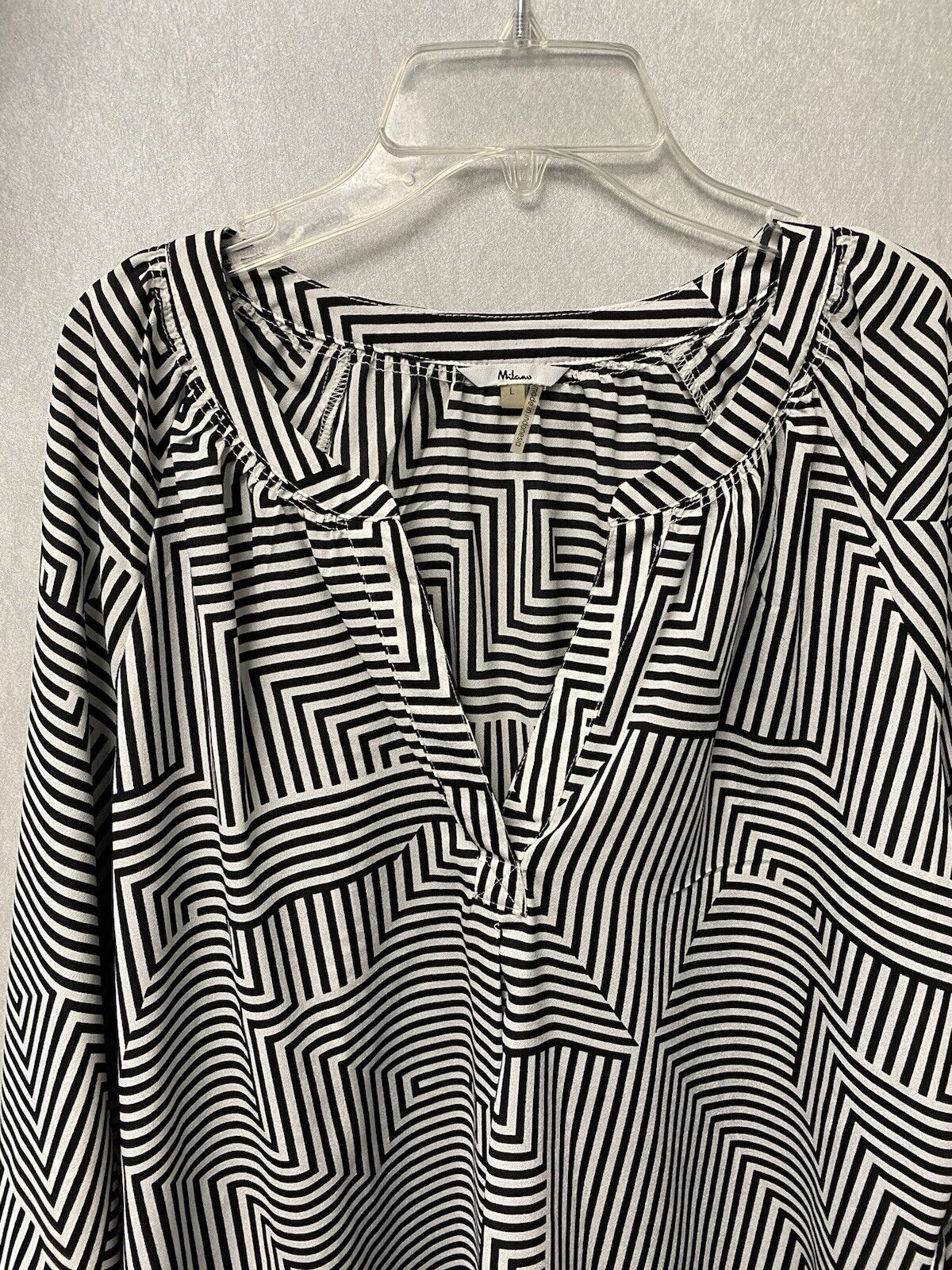 Milano Womens Tunic Blouse Black White Striped V Neck Pleated 3/4 Sleeves Size L