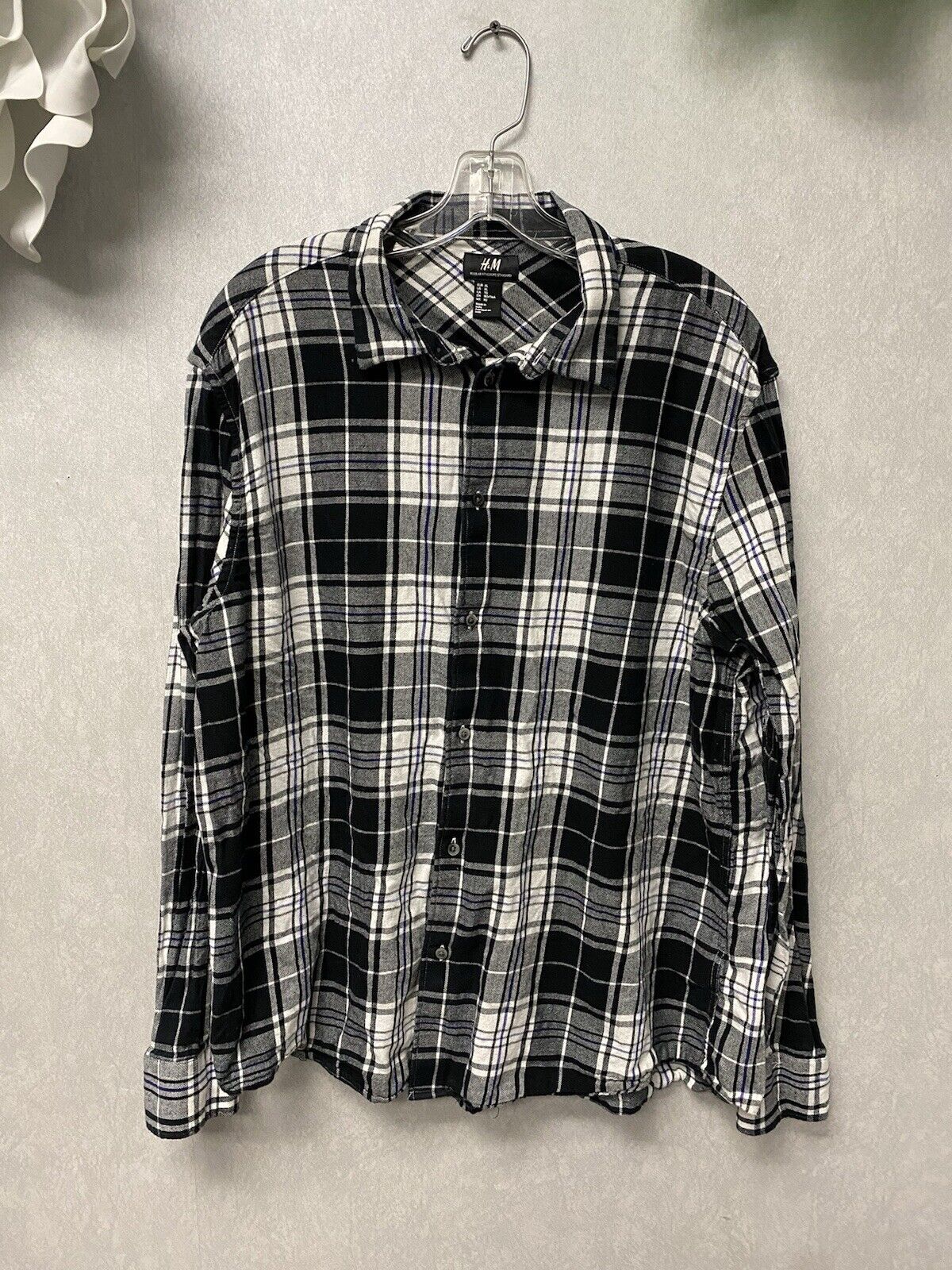 H&M Men Black/ White Plaid Long Sleeve Button Up Shirt Size XL